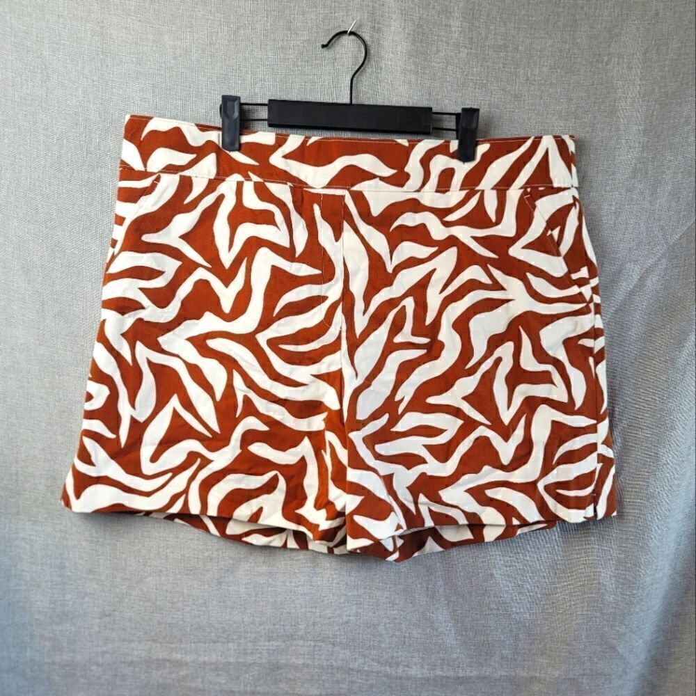 SPANX On-the-Go Printed Shorts